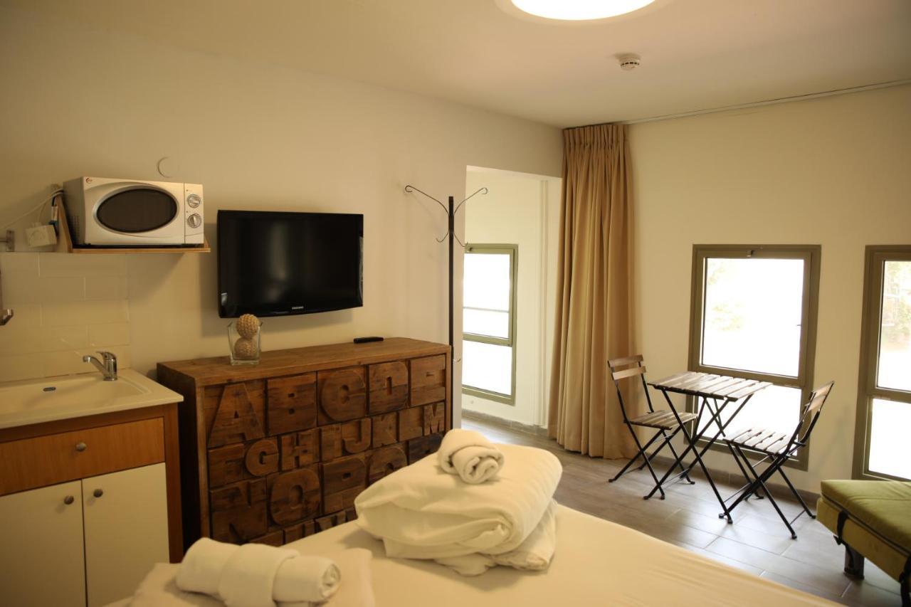 Bait Alfa Kibbutz Country Lodging Bet Alfa Esterno foto
