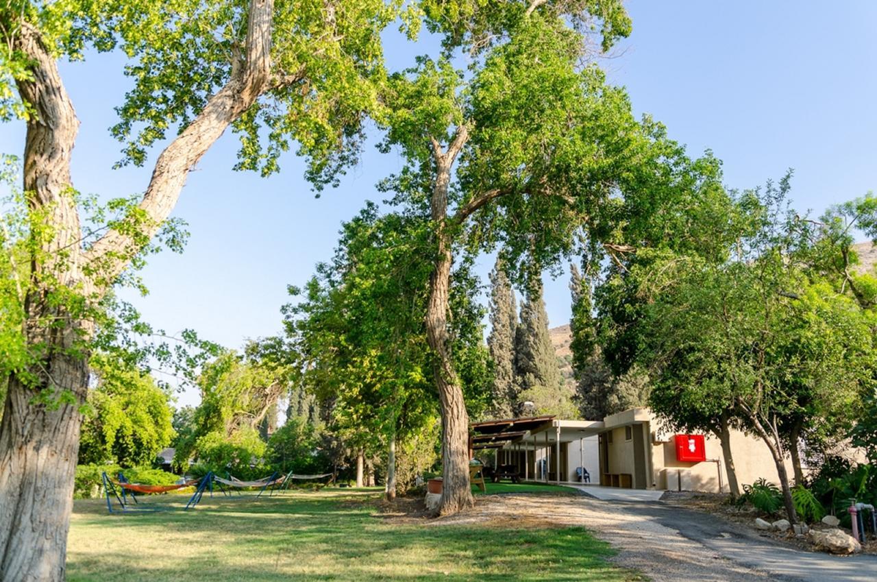 Bait Alfa Kibbutz Country Lodging Bet Alfa Esterno foto