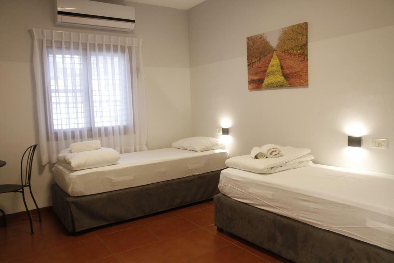 Bait Alfa Kibbutz Country Lodging Bet Alfa Esterno foto