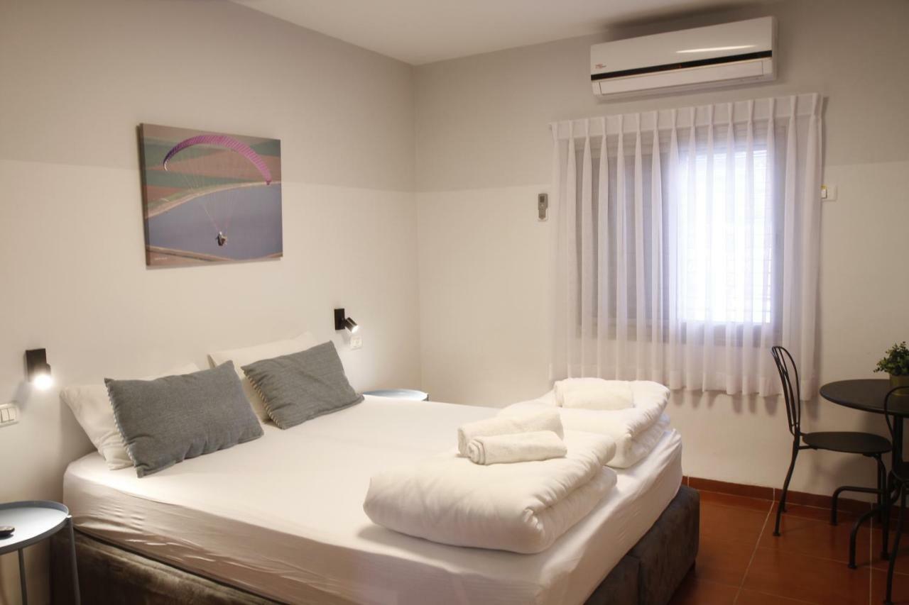 Bait Alfa Kibbutz Country Lodging Bet Alfa Esterno foto
